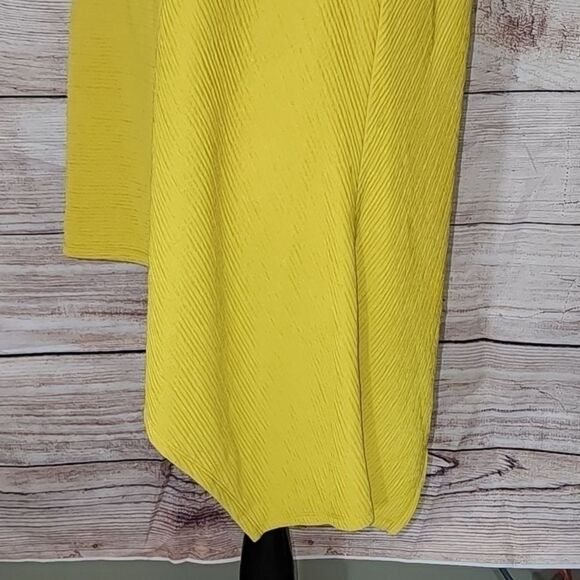 NWT Alfani Yellow Asymmetrical Sleeveless Top Size 1X - Picture 6 of 16